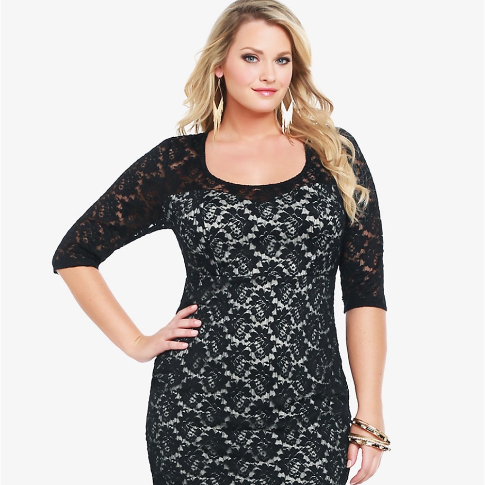 LACE ILLUSION SWEETHEART DRESS